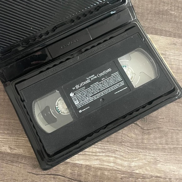 THE NIGHTMARE BEFORE CHRISTMAS - TIM BURTON [ VHS ] TOUCHSTONE HOME VIDEO - Picture 4 of 5